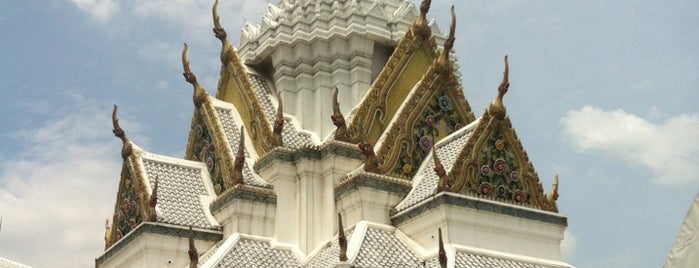 Bangkok City Pillar Shrine is one of ^^Thai: 🔆^^.