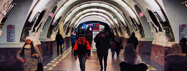 metro Ploshchad Vosstaniya is one of SPb: Metro.