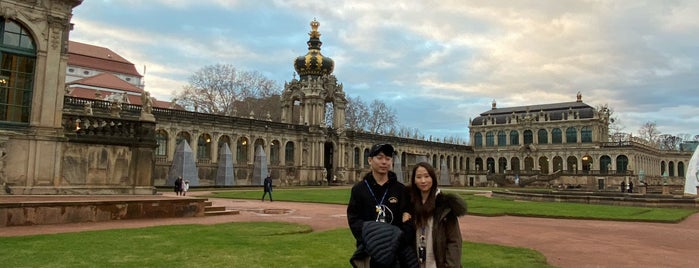 Französischer Pavillon im Zwinger is one of Yongsuk'un Kaydettiği Mekanlar.