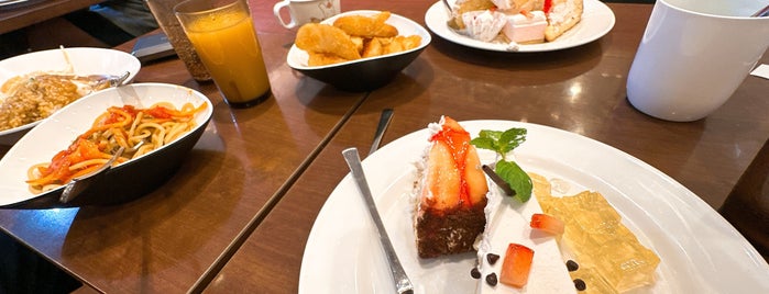 Sweets Paradise is one of Favourite Café in Japan.