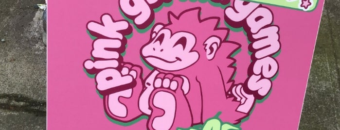 Pink Gorilla is one of Seatz.