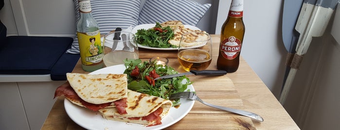 Piadineria 14.07 is one of Resto à tester.
