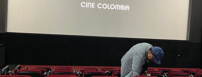 Cine Colombia | Multiplex Avenida Chile is one of lupas : понравившиеся места.