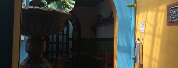 Café De Los Turcos is one of Cali Sibarita.