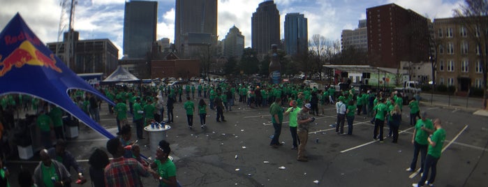 Worlds Largest Pub Crawl is one of Charlotte, NC.