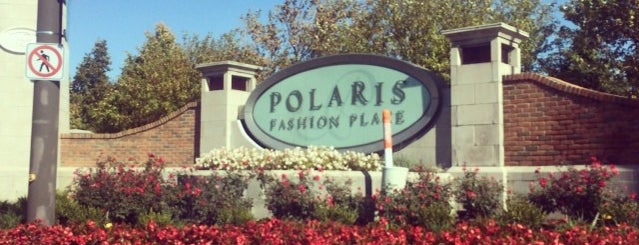 Polaris Fashion Place is one of Lugares favoritos de Aaron.