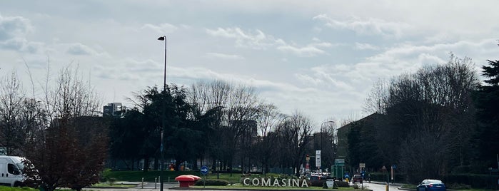 Metro Comasina (M3) is one of The City.