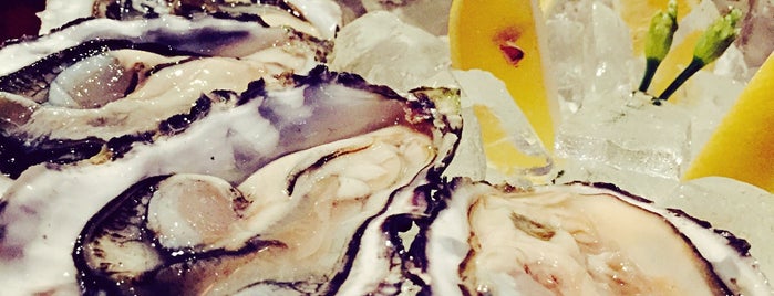 Island Seafood & Oyster Bar 海鮮生蠔吧 is one of Favorite Local Eats.