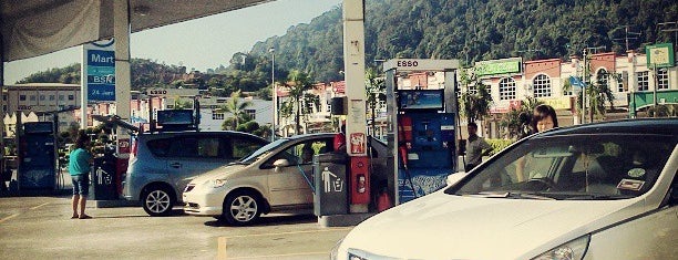 Esso tanjung laboh is one of Fuel/Gas Station,MY #11.