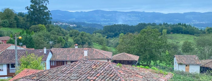 Villaviciosa is one of La Vueltona - Reto Solidario de Hector Moro.