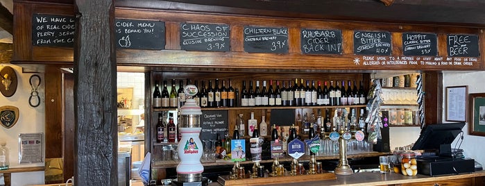 The Bell is one of Official London Irish Pubs.