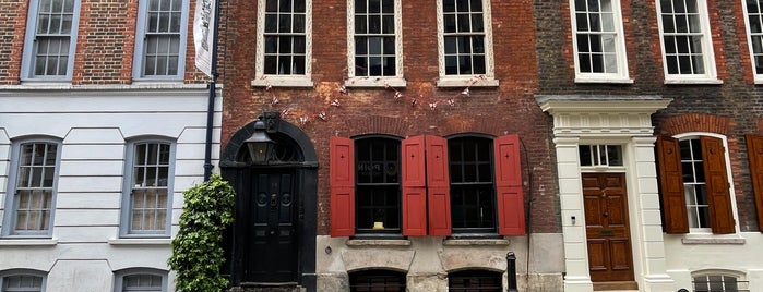 Dennis Severs' House is one of London 2017.