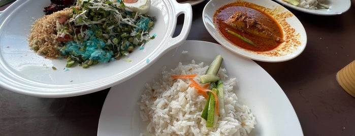 Farhan Restoran is one of Kemaman Food Journey.