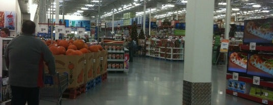 Sam's Club is one of Todd’s Liked Places.