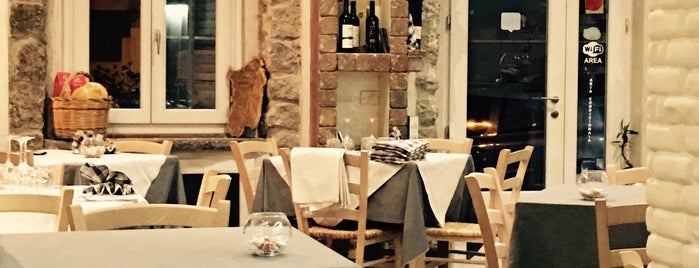 Trattoria L'Imperfetto is one of Sardinien 2017.