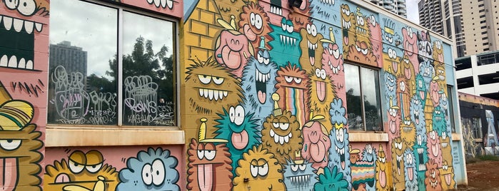 Monster Wall By Kevin Lyons is one of Oahu.