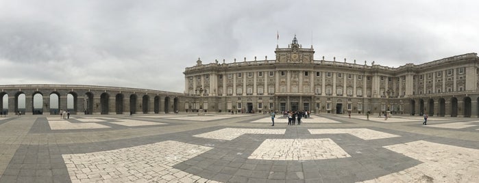Palais royal de Madrid is one of 2017ESP.