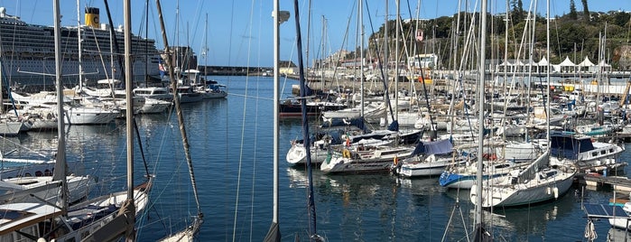 Marina do Funchal is one of Görülenler.