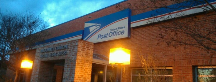 US Post Office is one of Orte, die Fabiola gefallen.