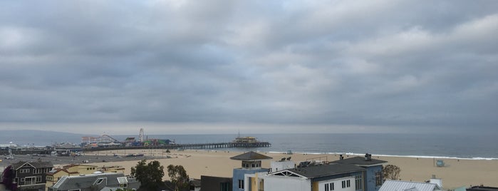 Palisades Park is one of Los Angeles.