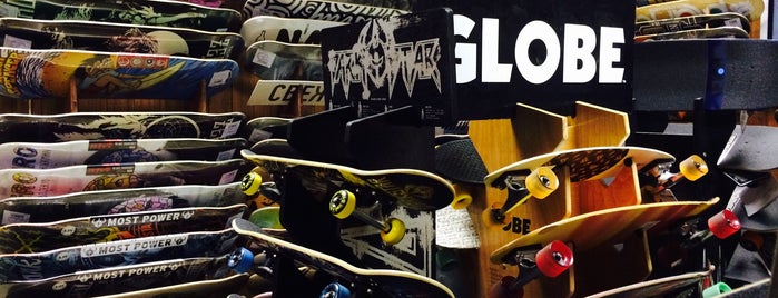 Skvot boardshop is one of All-time favorites in Russia.