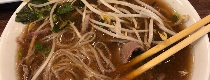 Pho Dakao is one of Adamさんのお気に入りスポット.