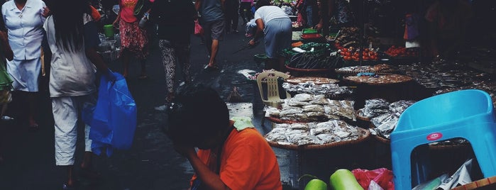 Quiapo Market is one of Philipines.