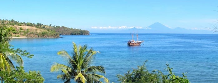 Lombok Mentigi Bay