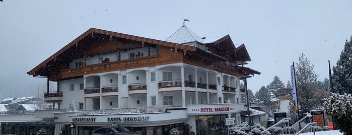 Hotel Berghof is one of สถานที่ที่ Jurgis ถูกใจ.