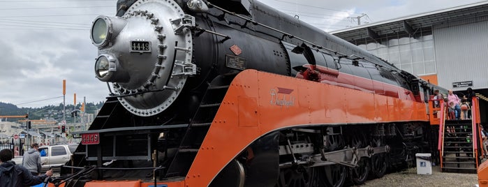 U.S. Heritage Railroads & Museums with Excursions
