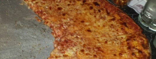 Mike's Apizza is one of Gnu Hey-vin.