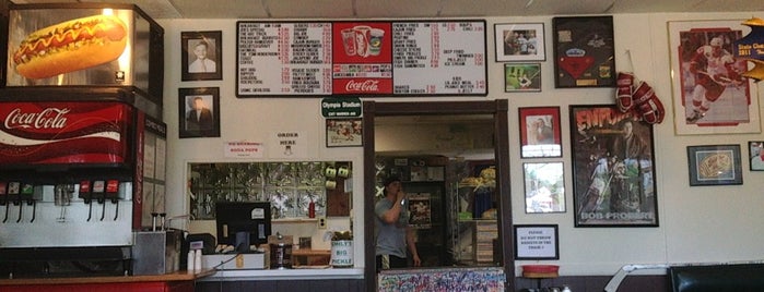 Joe's Hamburgers is one of Tempat yang Disimpan Amy.