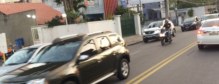 Avenida Dezessete de Agosto is one of Recife.