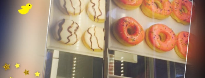 Donuts House is one of Egeさんの保存済みスポット.