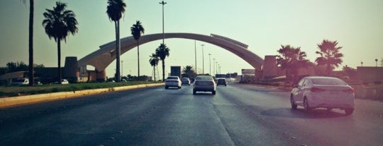 Airport Road is one of Posti che sono piaciuti a Ahmed.