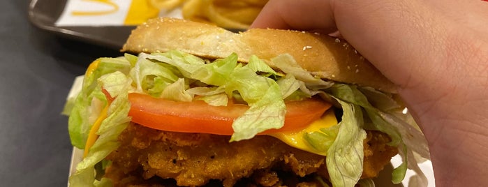 McDonald's & McCafé is one of Fast Food Places.