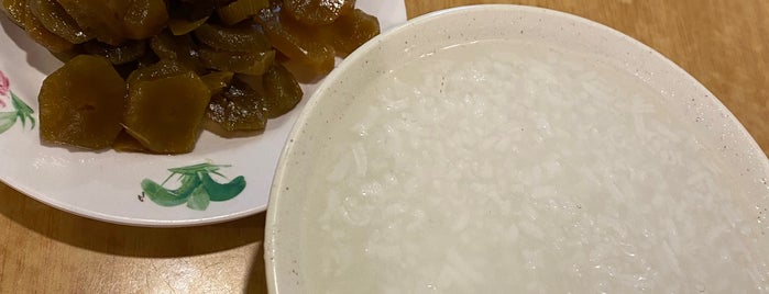 荣原宫保田鸡粥 is one of Foods.