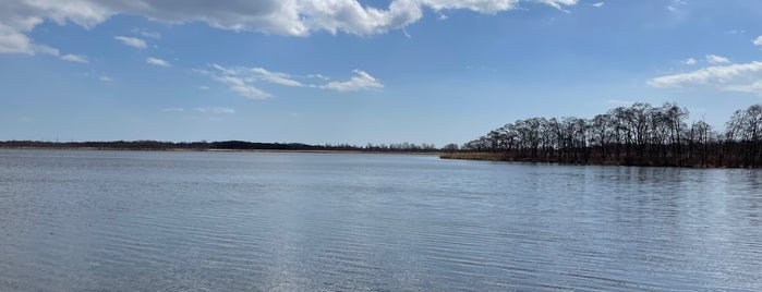 Lake Utonai is one of Hokkaido for driving.