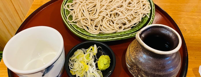 栄茶屋本店 is one of 蕎麦.