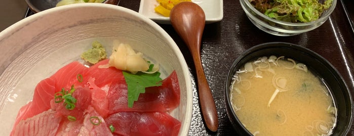 つな亭 is one of 和食.