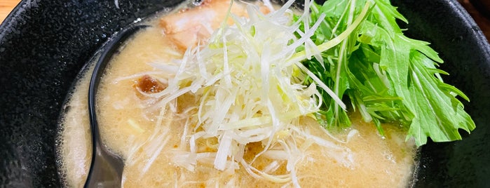 RAMEN TOMIRAI is one of 食べ物処.