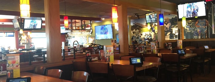 Applebee's Grill + Bar is one of Places I've been.