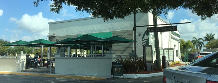 스타벅스 is one of Starbucks Miami.