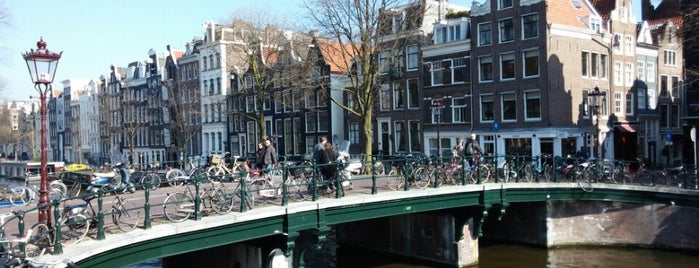 Brug 66 is one of Amsterdam bridges: count them down! ❌❌❌.