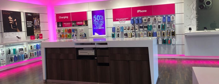 T-Mobile is one of Must-visit Electronics Stores in Chicago.
