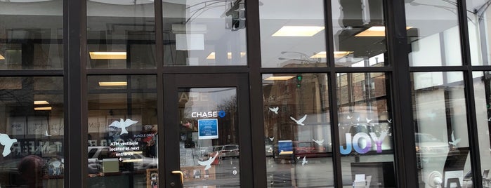 Chase Bank is one of Brandon’s Liked Places.