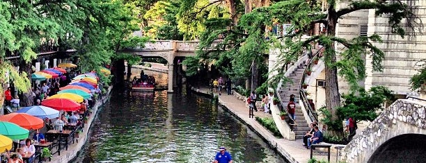 The San Antonio River Walk is one of I Want Somewhere: Sights To See & Things To Do.