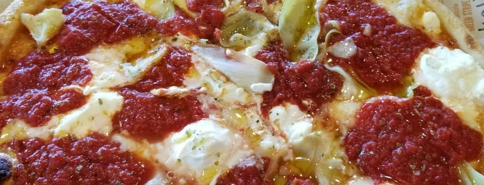 Blaze Pizza is one of Posti che sono piaciuti a Marco.