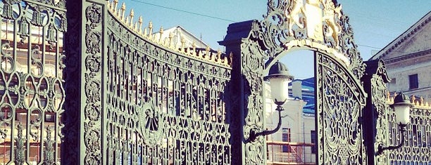 Sheremetev Palace is one of สถานที่ที่บันทึกไว้ของ Galina.