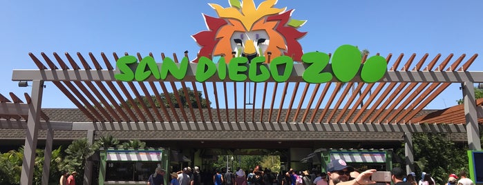 San Diego Zoo is one of Tempat yang Disukai Fletch.